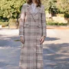 Abrigo Jimena Cuadros Beige - The Nook Store