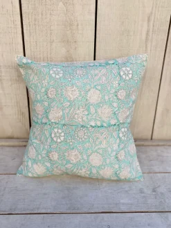 Funda de Cojín maxi flores 8 | Estampado Floral Celeste | The Nook Store