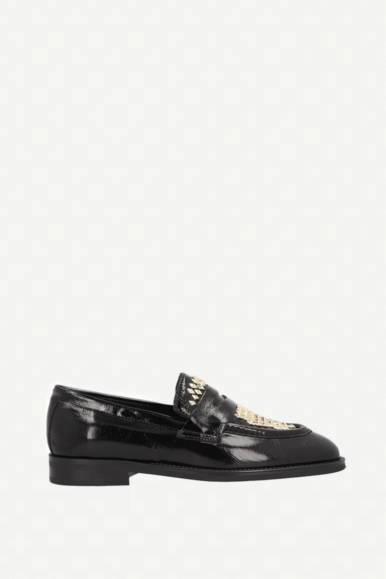 Mocasín Mimi Piel Negro Tachuela Dorada - The Nook Store