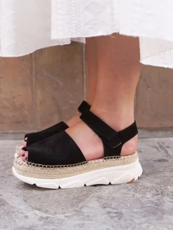 Sandalia Deportiva Negra - The Nook Store