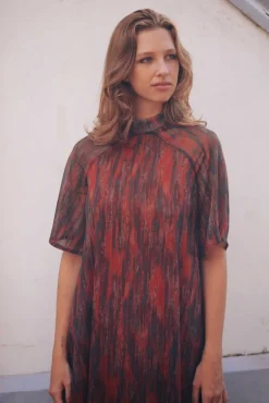 Vestido Alice Manga Corta Stains Teja y Azul - The Nook Store