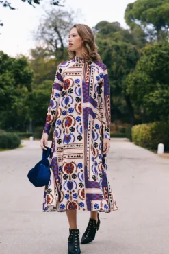 Vestido Alice Mosaico Crudo Marino y Burdeos - The Nook Store