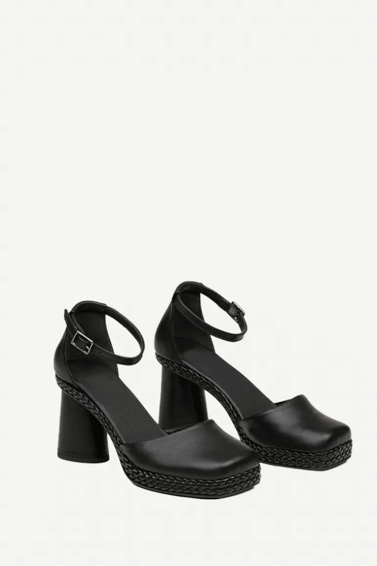 Zapato tacón Elia Negro - The Nook Store