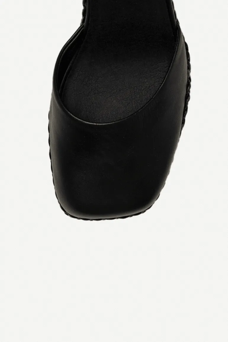 Zapato tacón Elia Negro - The Nook Store